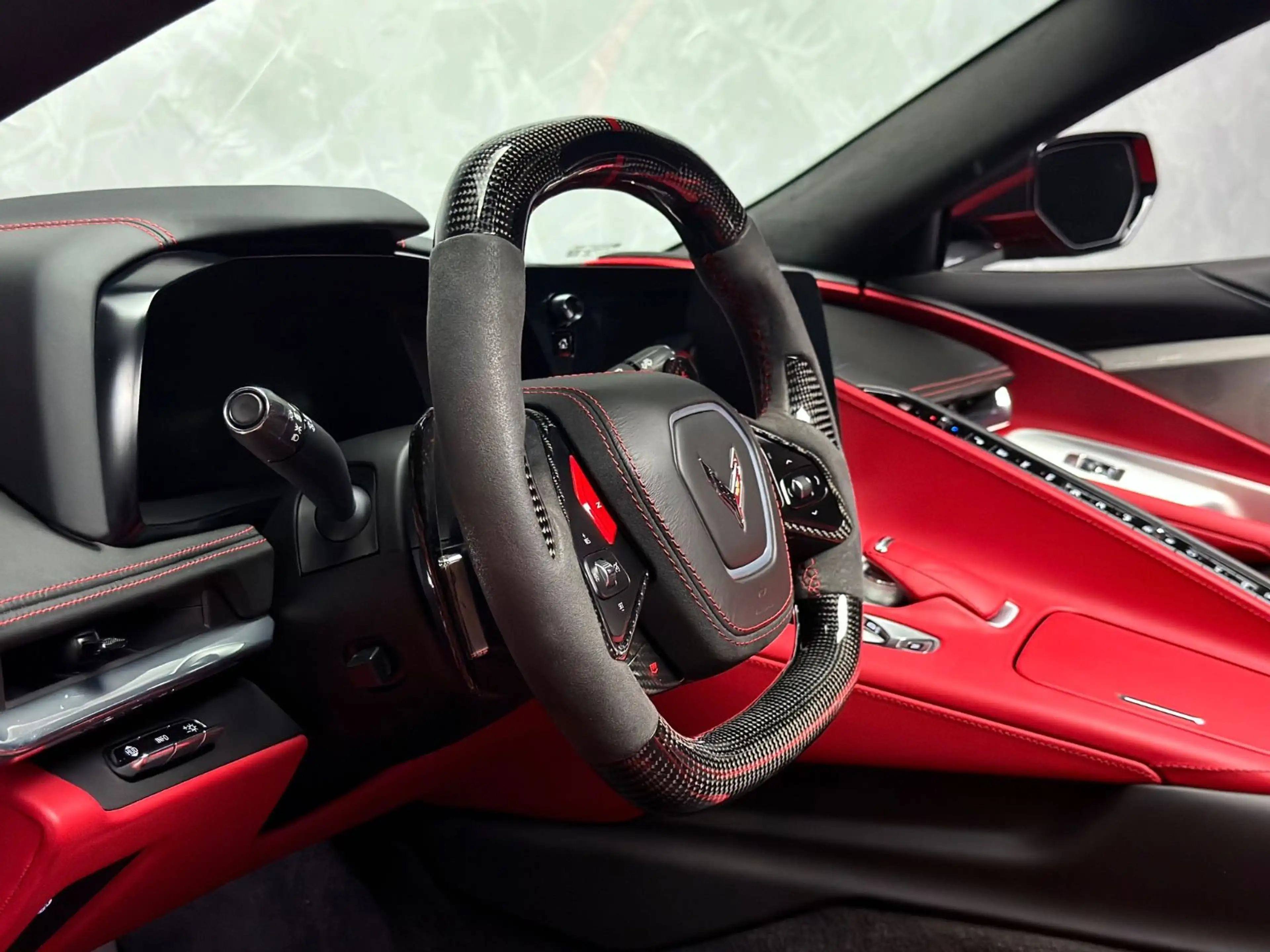Corvette C8 TARGA 3LT Z51 6.2 V8 CARBON HuD BOSE LIFT — photo 2