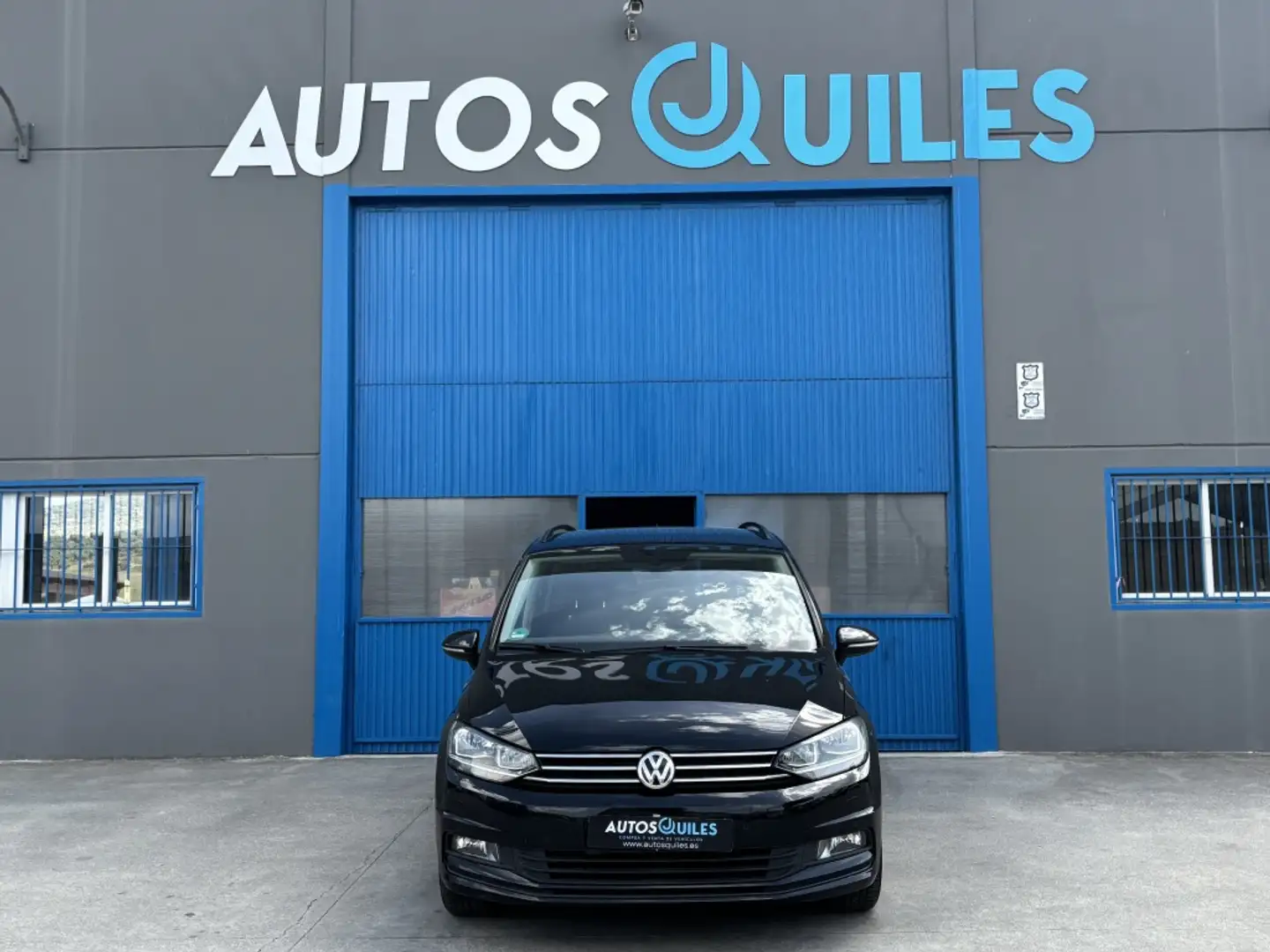 Volkswagen Touran 1.6TDI Business Edition DSG7 85kW Negro - 1
