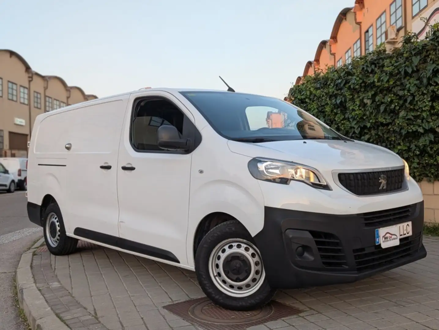 Peugeot Expert Fg. Long 2.0BlueHDi S&S Premium 150 Blanco - 1