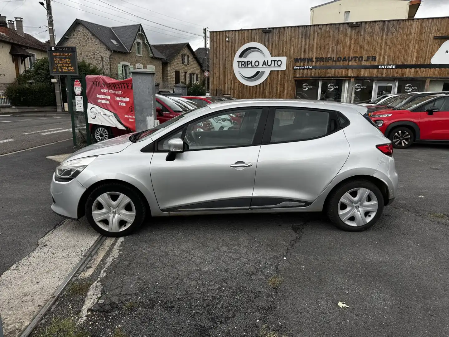 Renault Clio 1.5 Energy dCi - 90 Business Gps + Clim + Radar AR Gris - 2