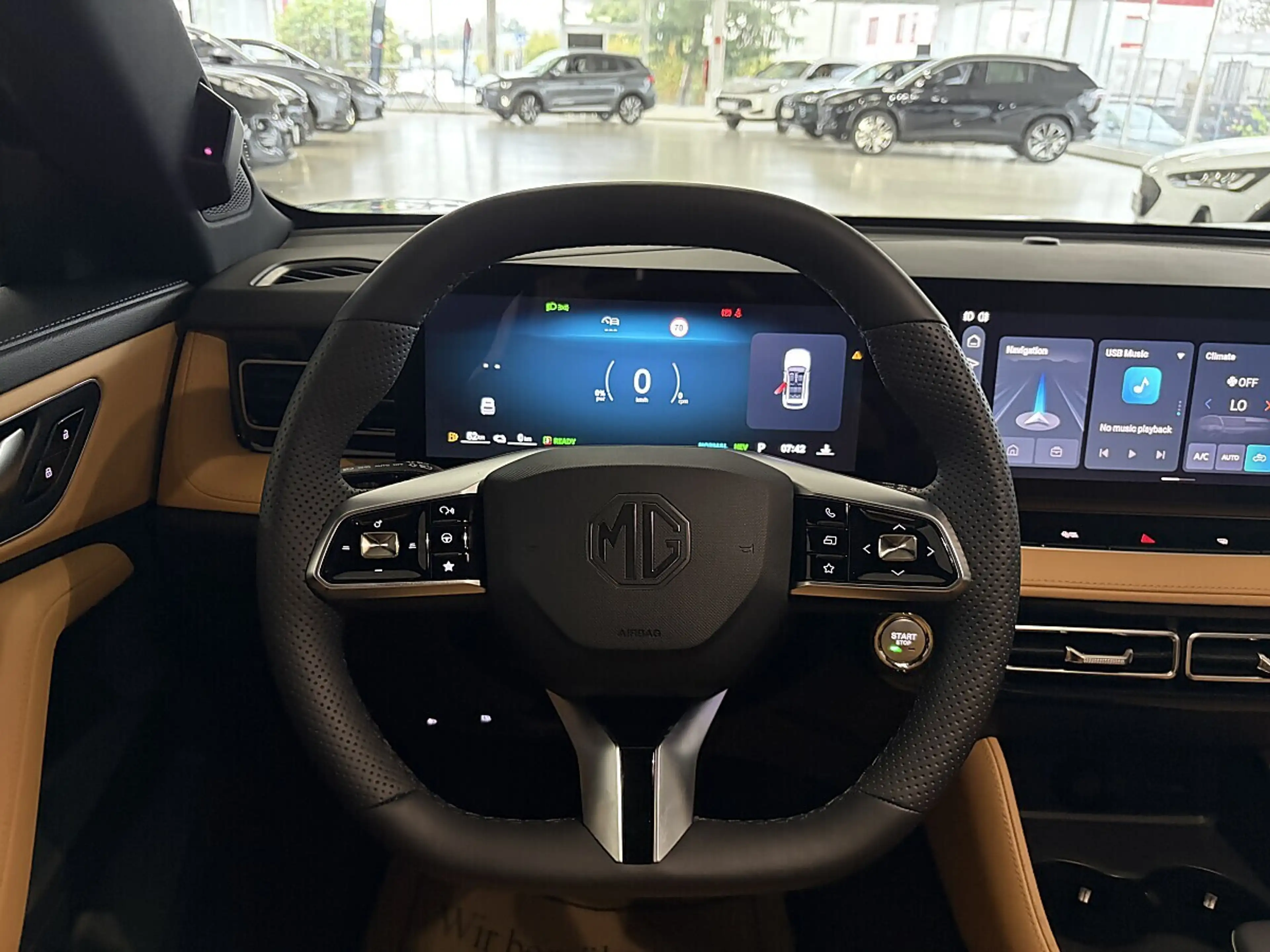 MG HS Plug-In Hybrid Luxury PHEV *Winterräder Gratis* — photo 13