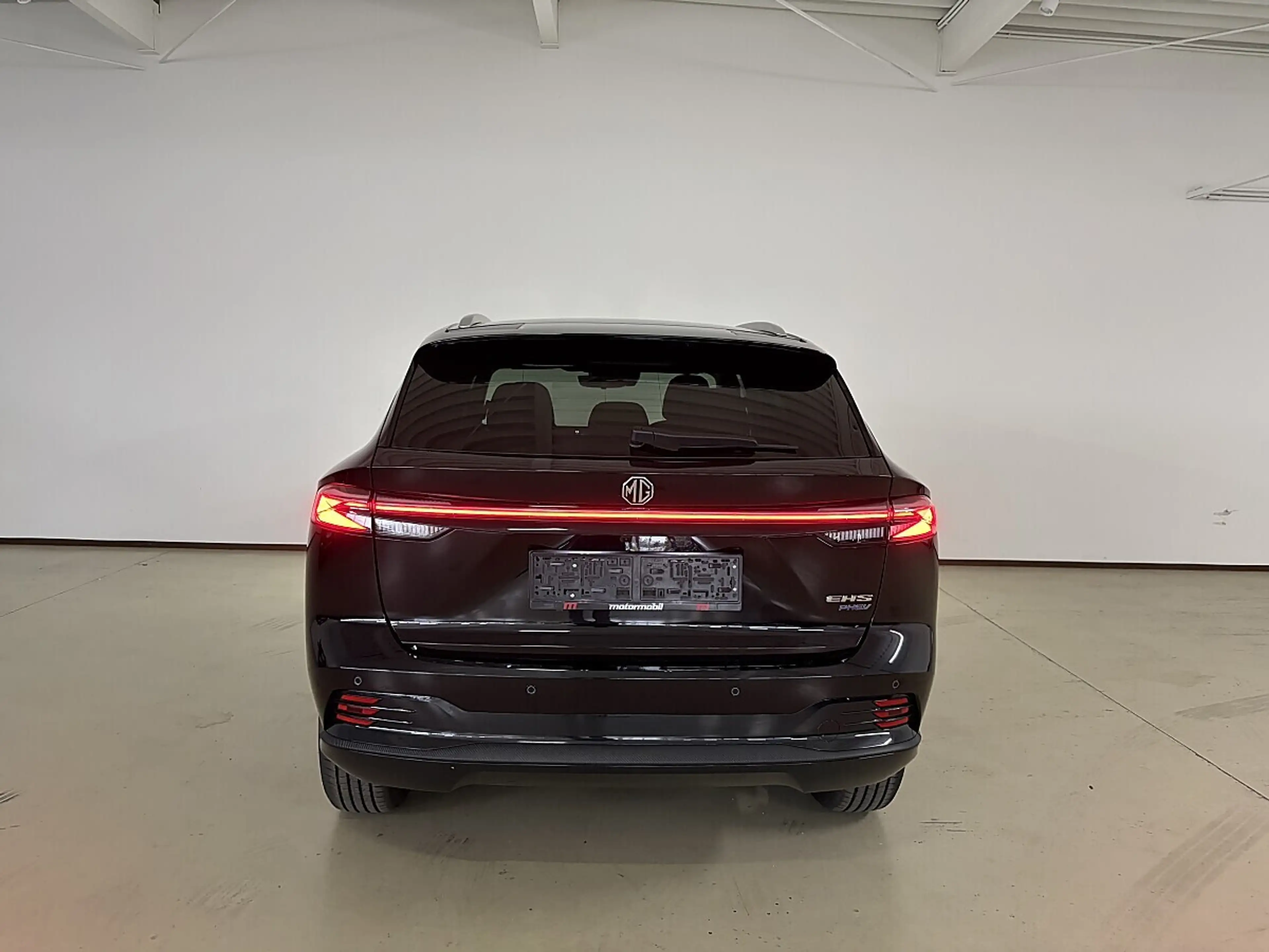 MG HS Plug-In Hybrid Luxury PHEV *Winterräder Gratis* — photo 6