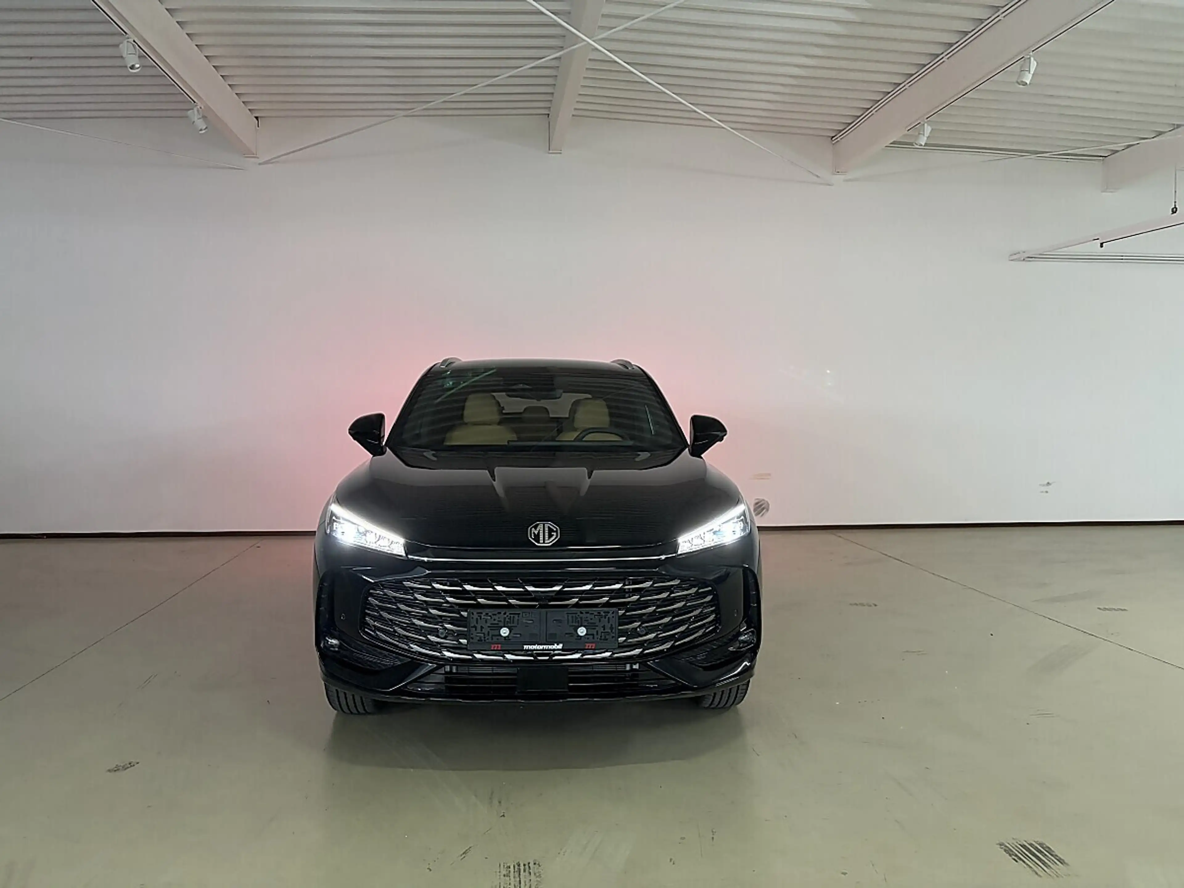 MG HS Plug-In Hybrid Luxury PHEV *Winterräder Gratis* — photo 3