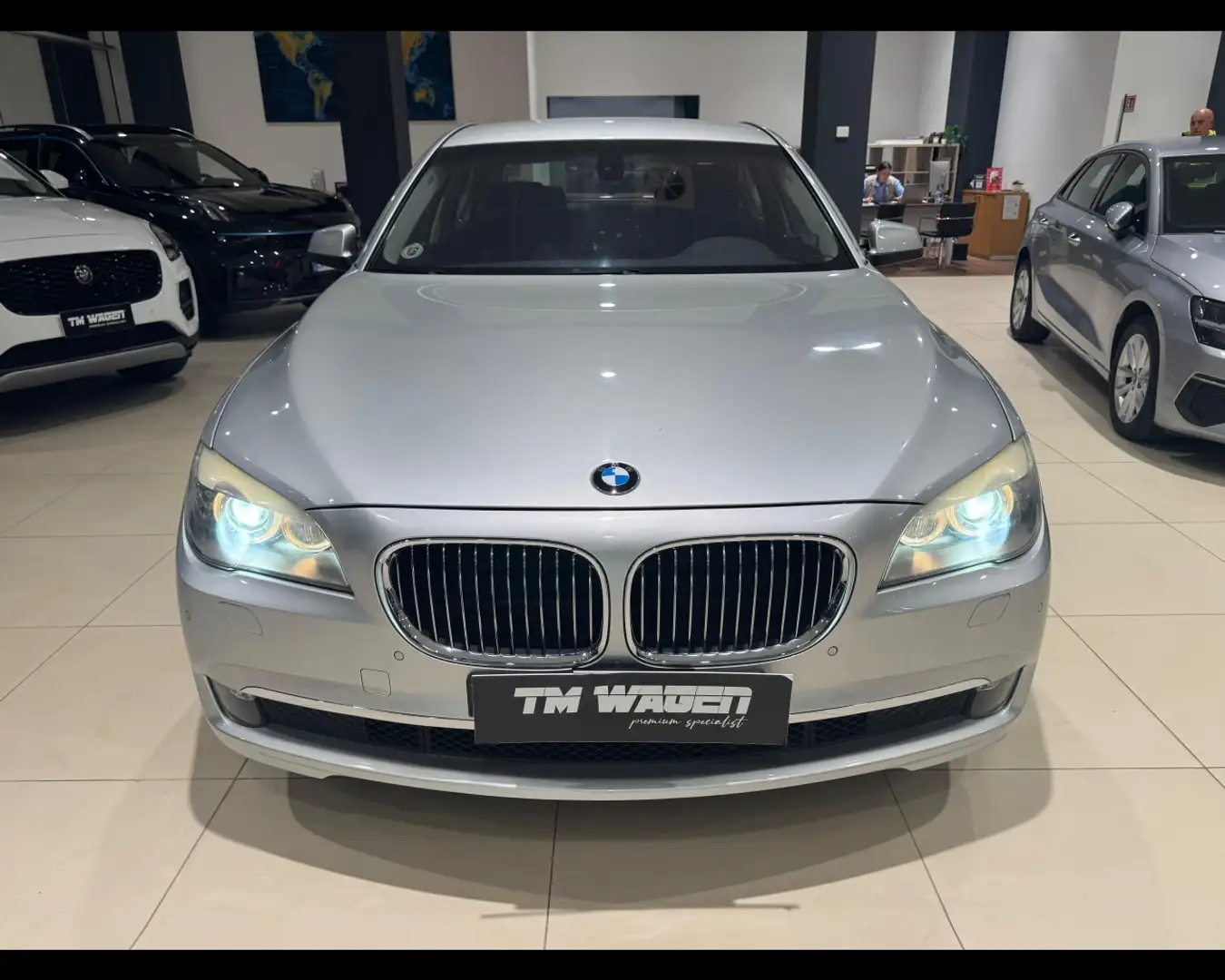 BMW 730 730d Eccelsa 245cv * SOLO 31000 KM * Silber - 2