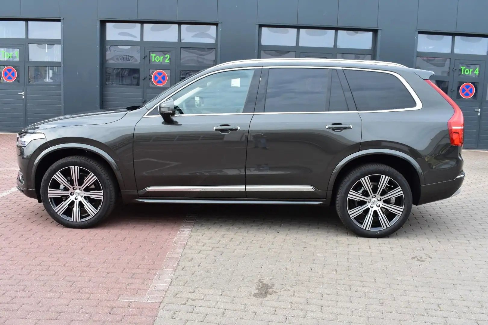 Volvo XC90 B5D AWD Autom. Inscription*STDHZG*360°*LUFT Grau - 2