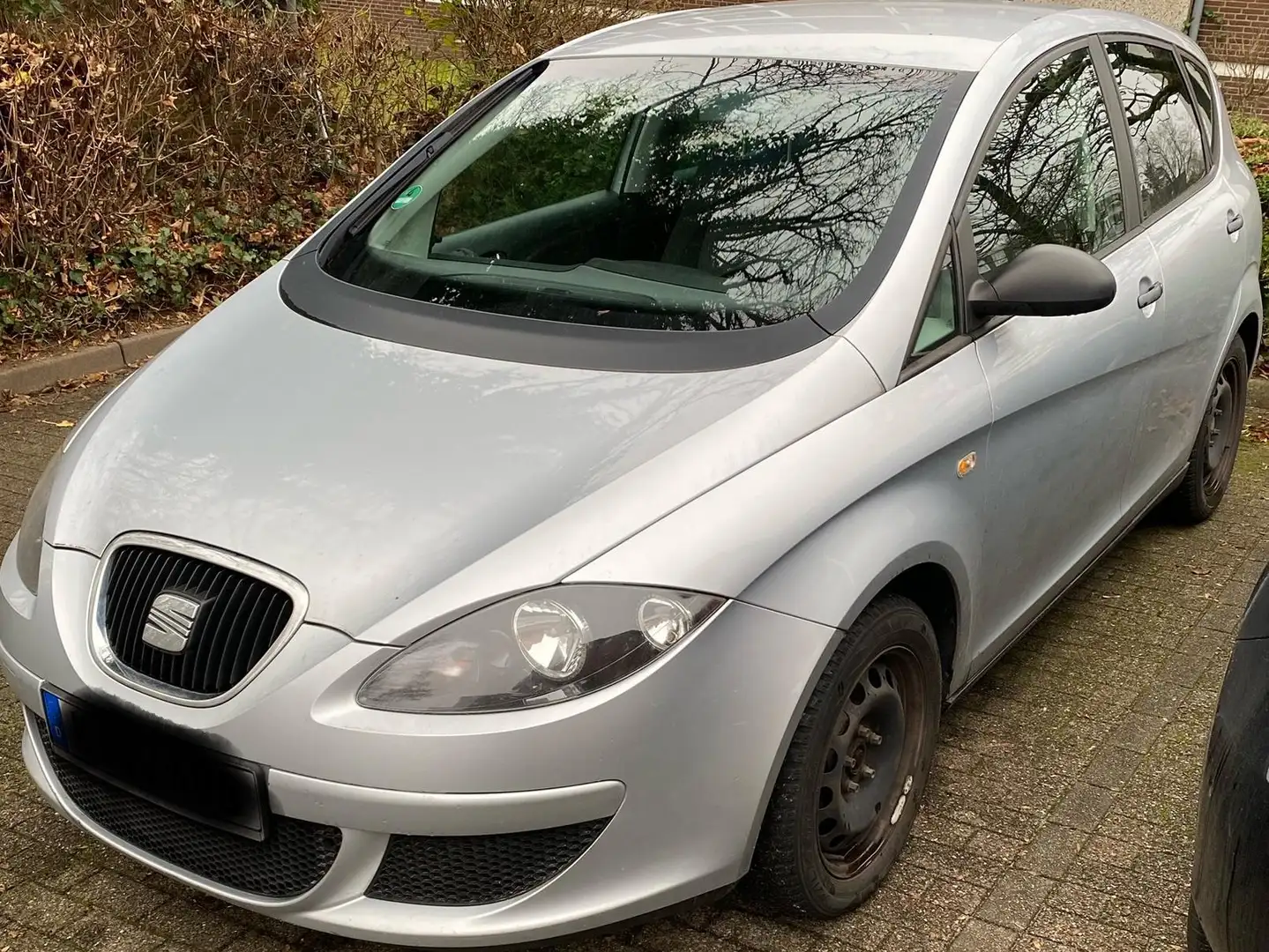 SEAT Altea Altea 1.6 Reference Silber - 2