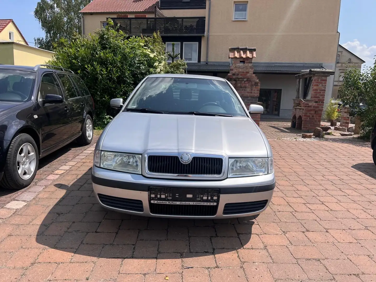 Skoda Octavia Lim. Tour 1.6 Klima Zahnriemen Neu 1. Hd Plateado - 2