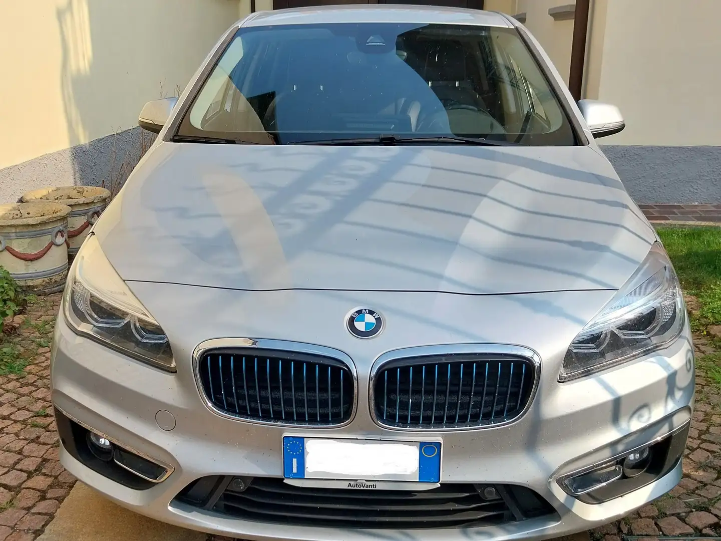 BMW 225 225xe Active Tourer iPerformance Luxury auto Zilver - 2
