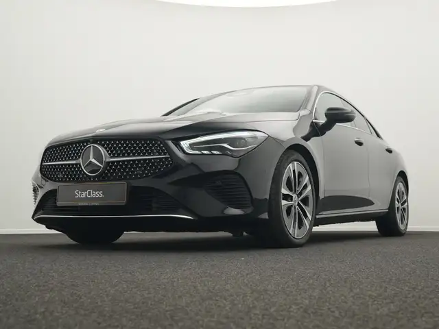 Mercedes-Benz Cla view 10