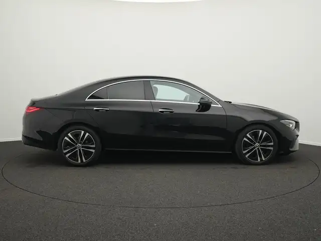 Mercedes-Benz Cla view 5