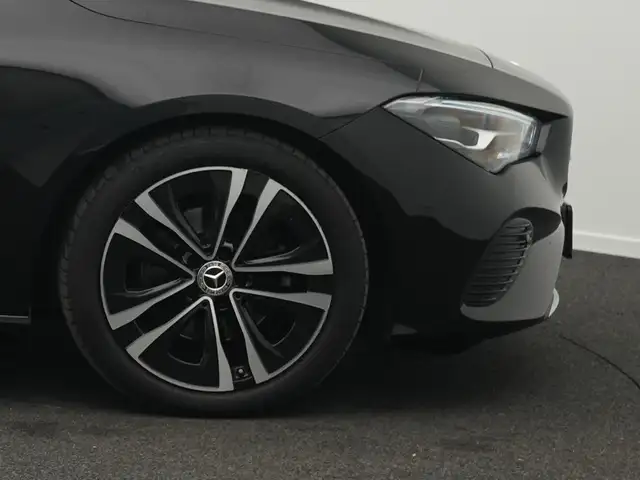 Mercedes-Benz Cla view 8