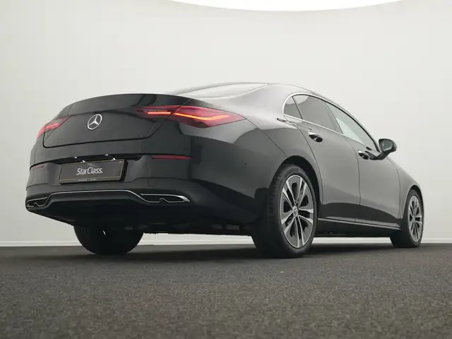 Mercedes-Benz Cla view 11