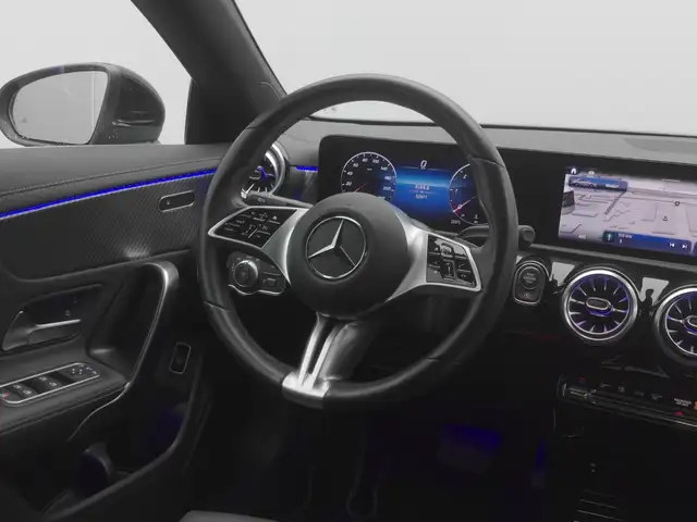 Mercedes-Benz Cla view 19