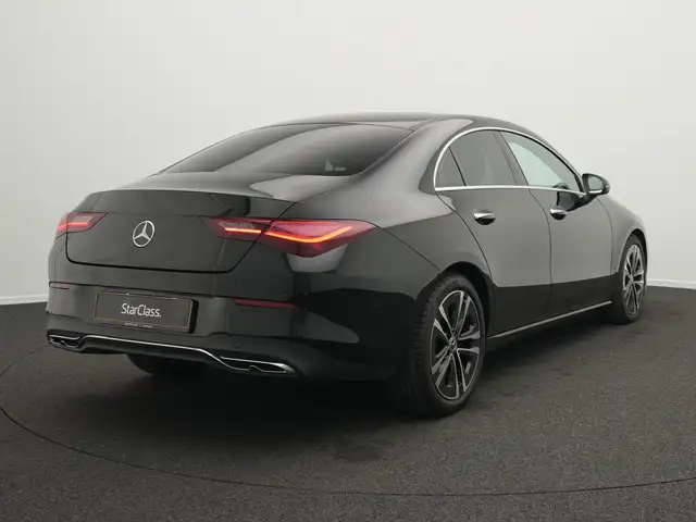 Mercedes-Benz Cla view 3
