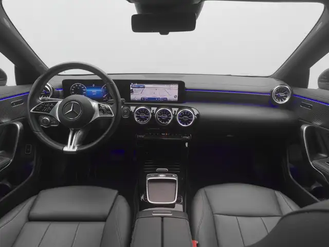 Mercedes-Benz Cla view 18