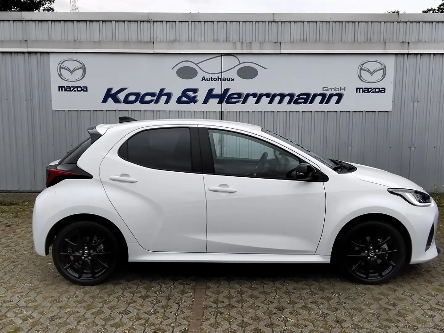 Mazda 2 Hybrid 1.5L Hybrid VVT-i 116 HOMURA Weiß - 2