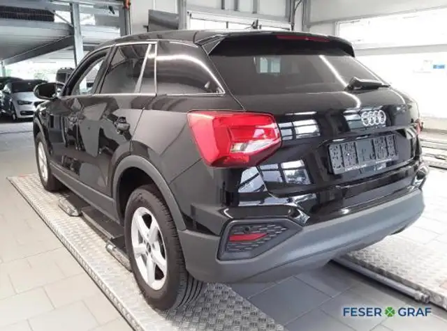 Audi Q2 view 5