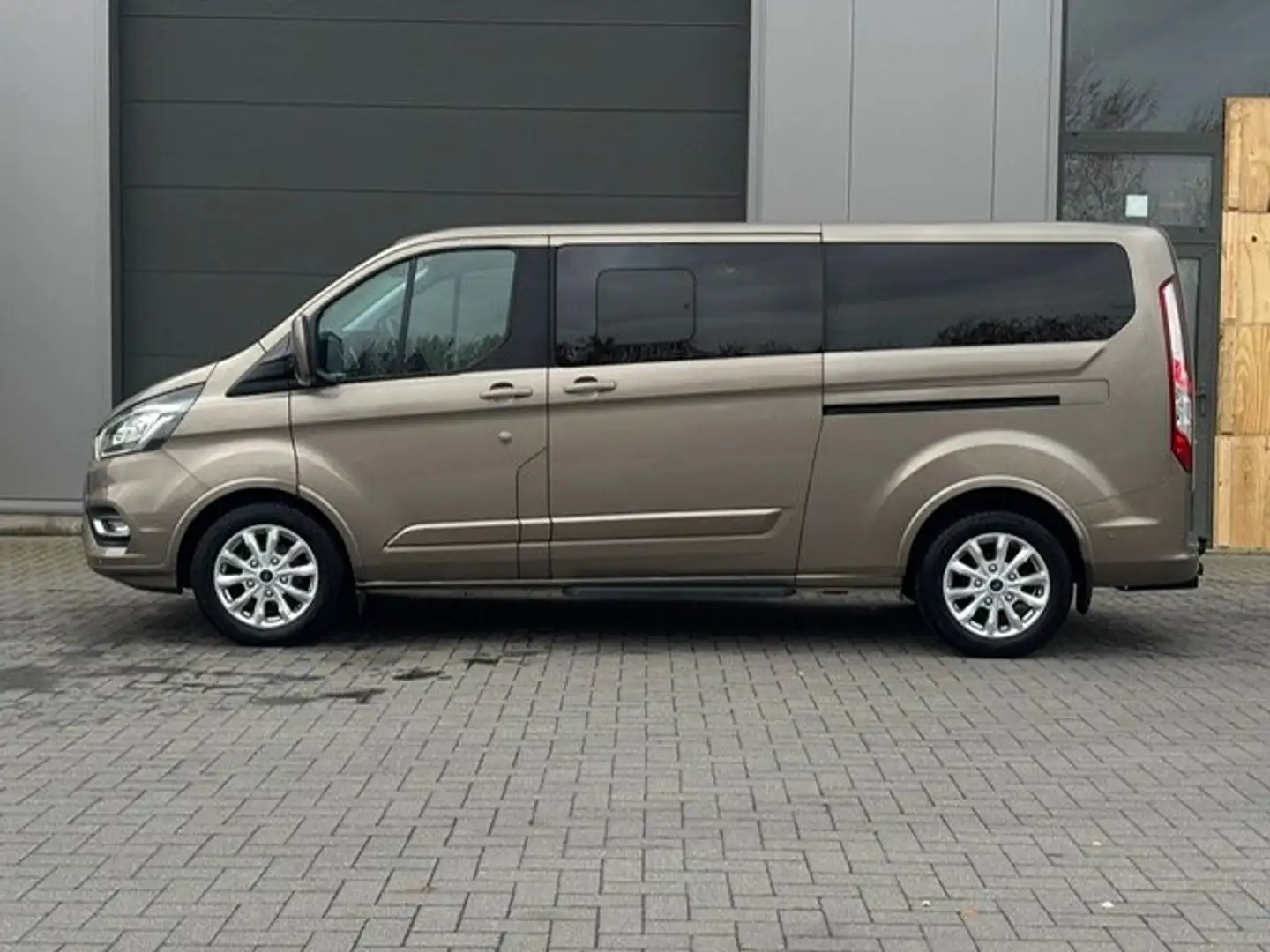 Ford Tourneo Custom Navigatie/adaptieve cruise controle/camera Bruin - 2