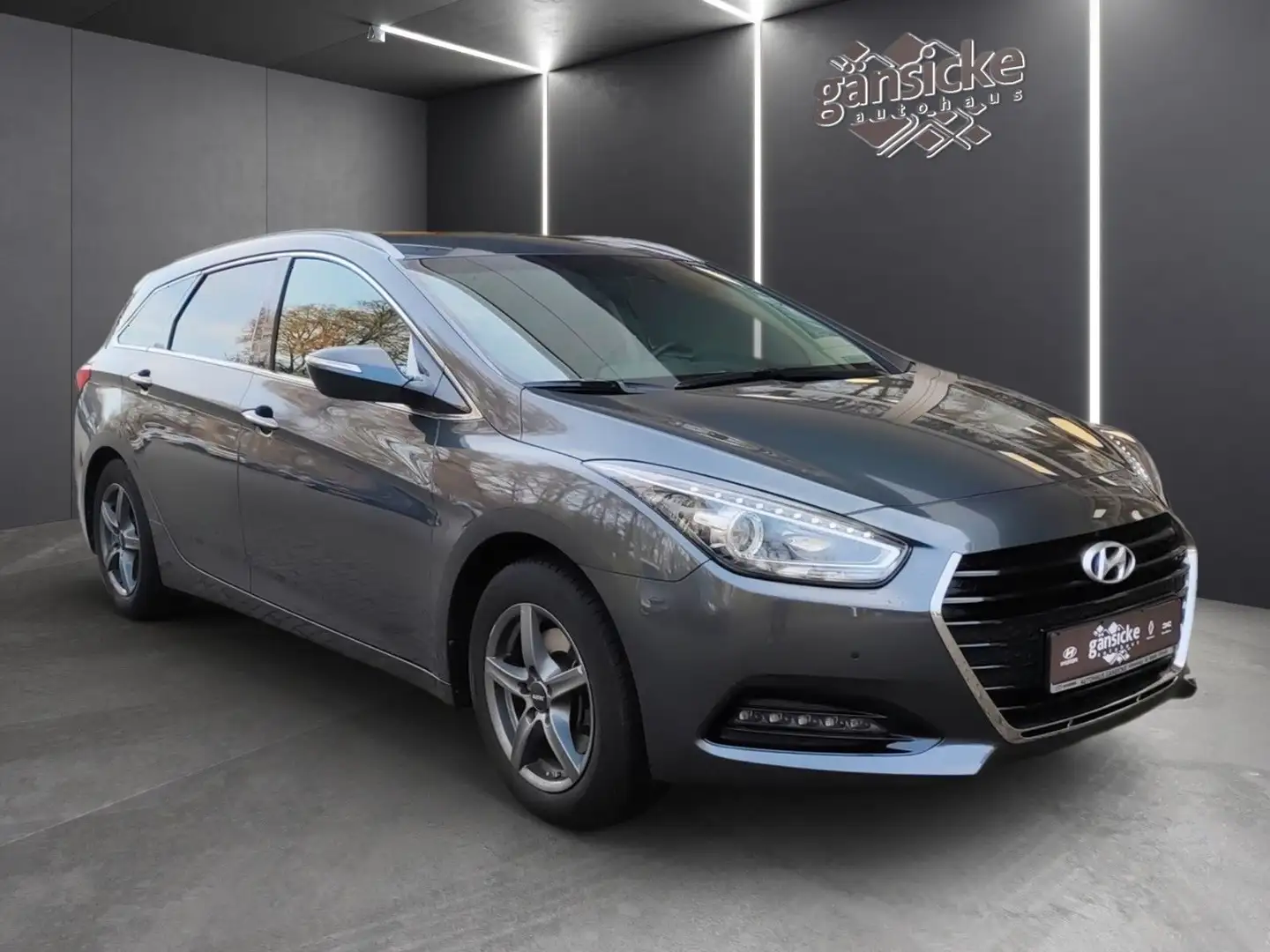 Hyundai i40 1.6 GDI blue Trend Gris - 2