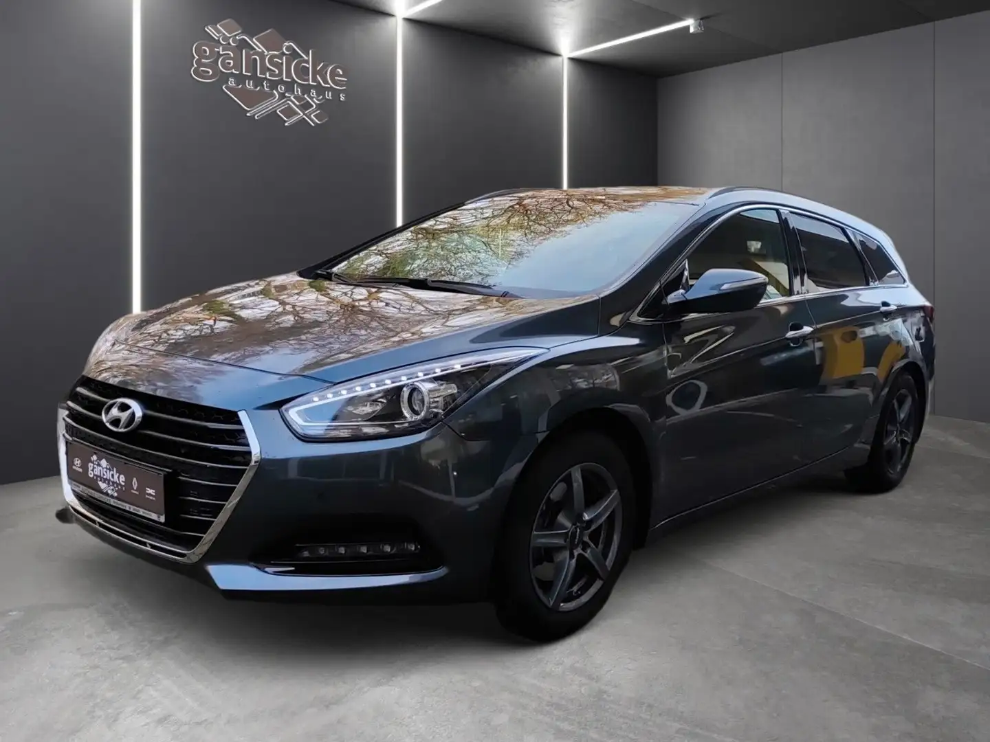 Hyundai i40 1.6 GDI blue Trend Gris - 1