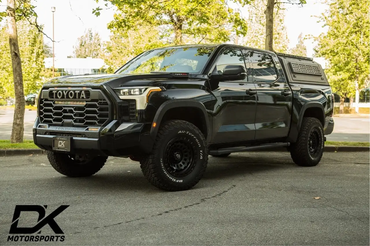Toyota Tundra снимка Toyota Tundra