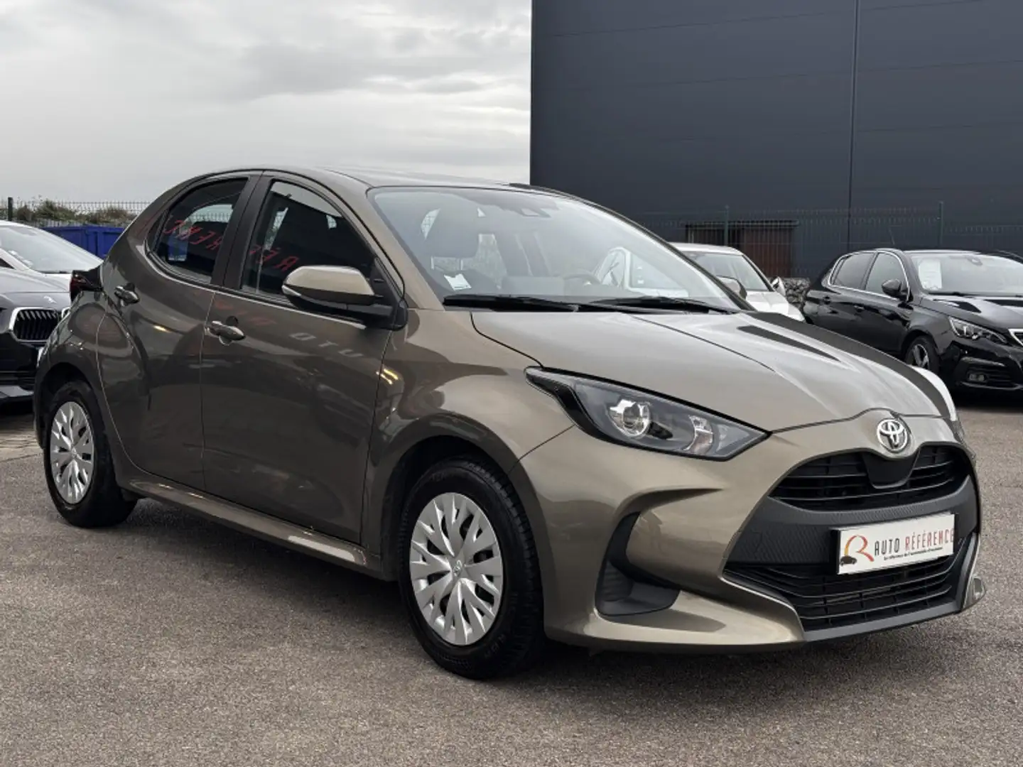 Toyota Yaris 70CH VVT-I DYNAMIC 5P / 1ERE MAIN / CAMERA DE RECUL Grau - 2