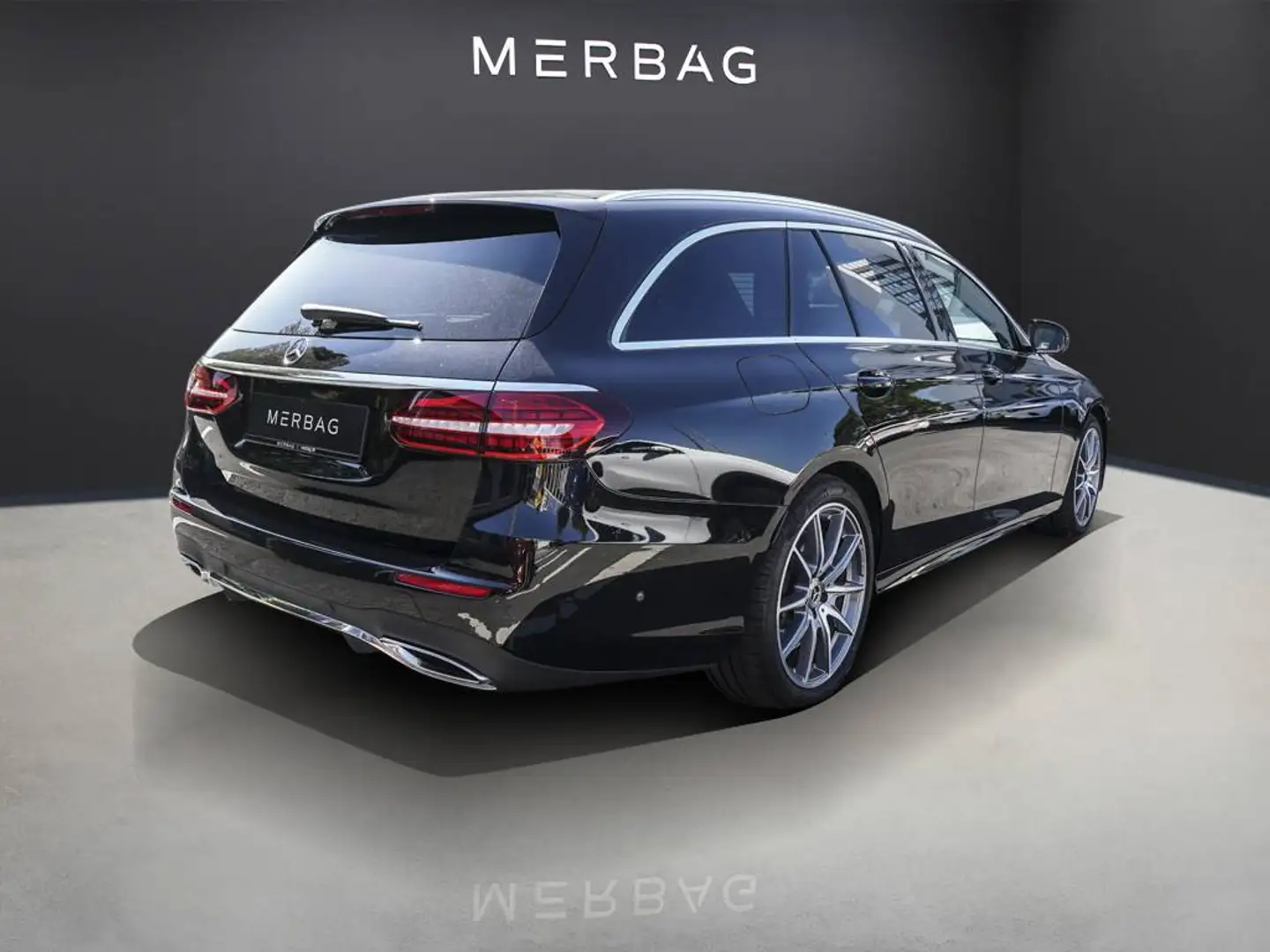 Mercedes-Benz E 450 T 4M-AMG-DISTRONIC-LED-SD-KAMERA Noir - 2