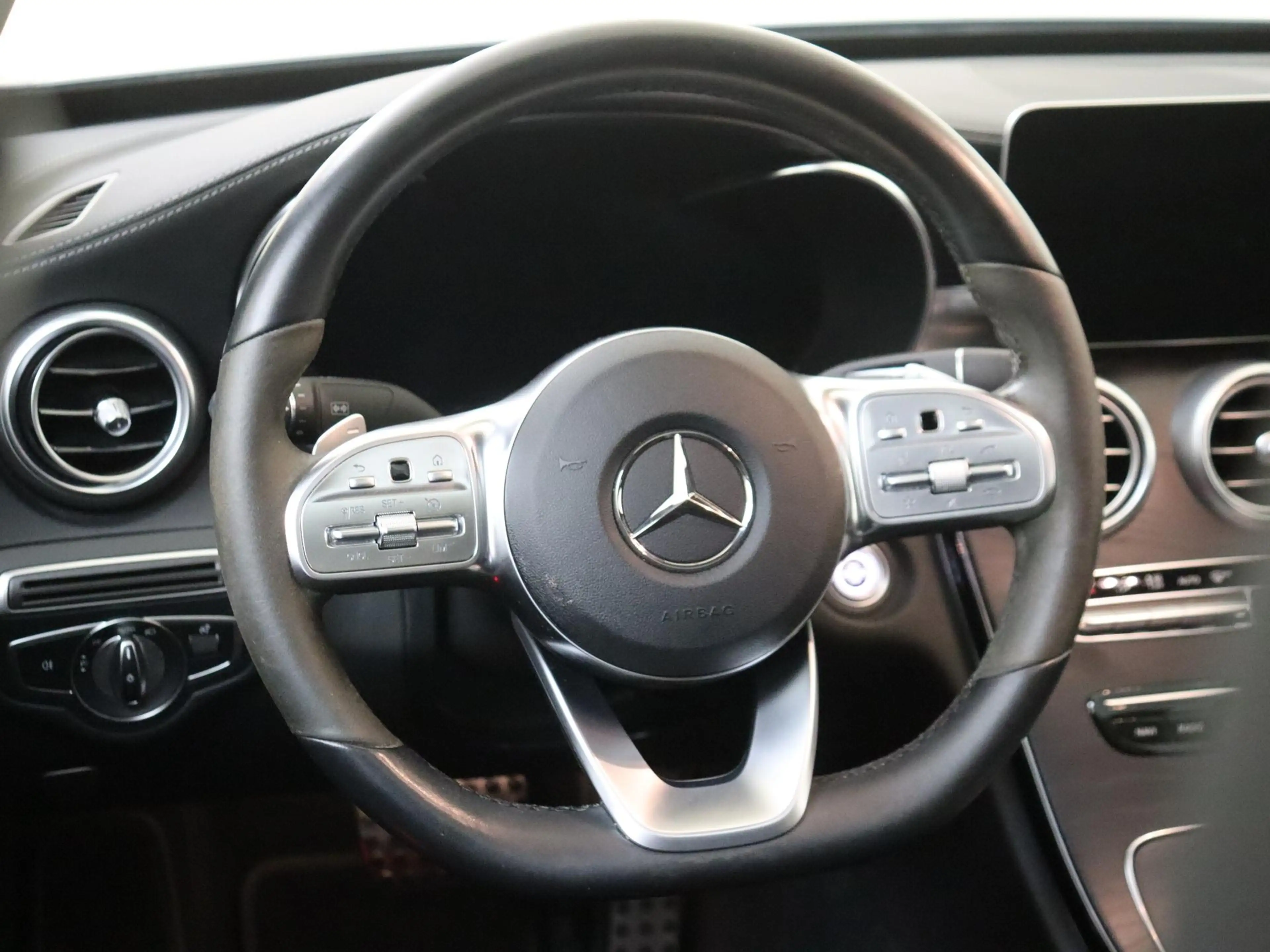 Mercedes-Benz C 300 e Business Solution AMG Limited /Panoramadak /360 — photo 12