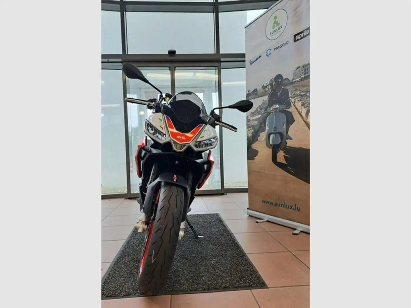 Aprilia Tuono 660 660 Factory - 2