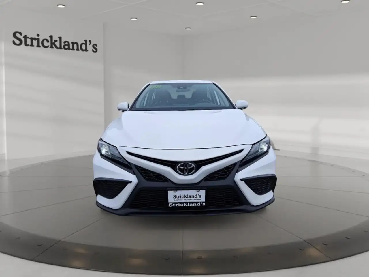 Toyota Camry снимка Toyota Camry
