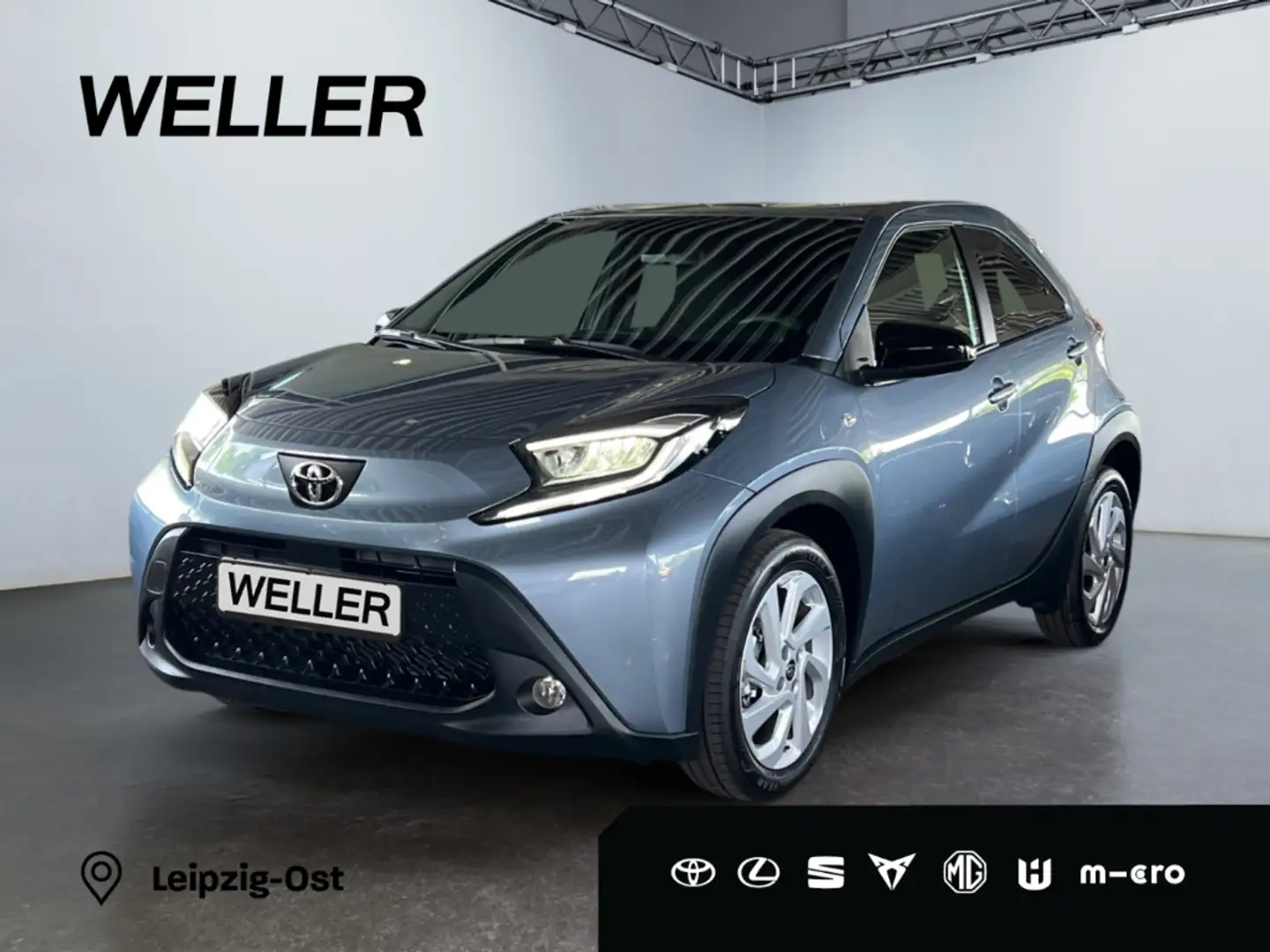 Toyota Aygo X Team D *ACC*CarPlay*Kamera*SHZ*DAB* Grijs - 1