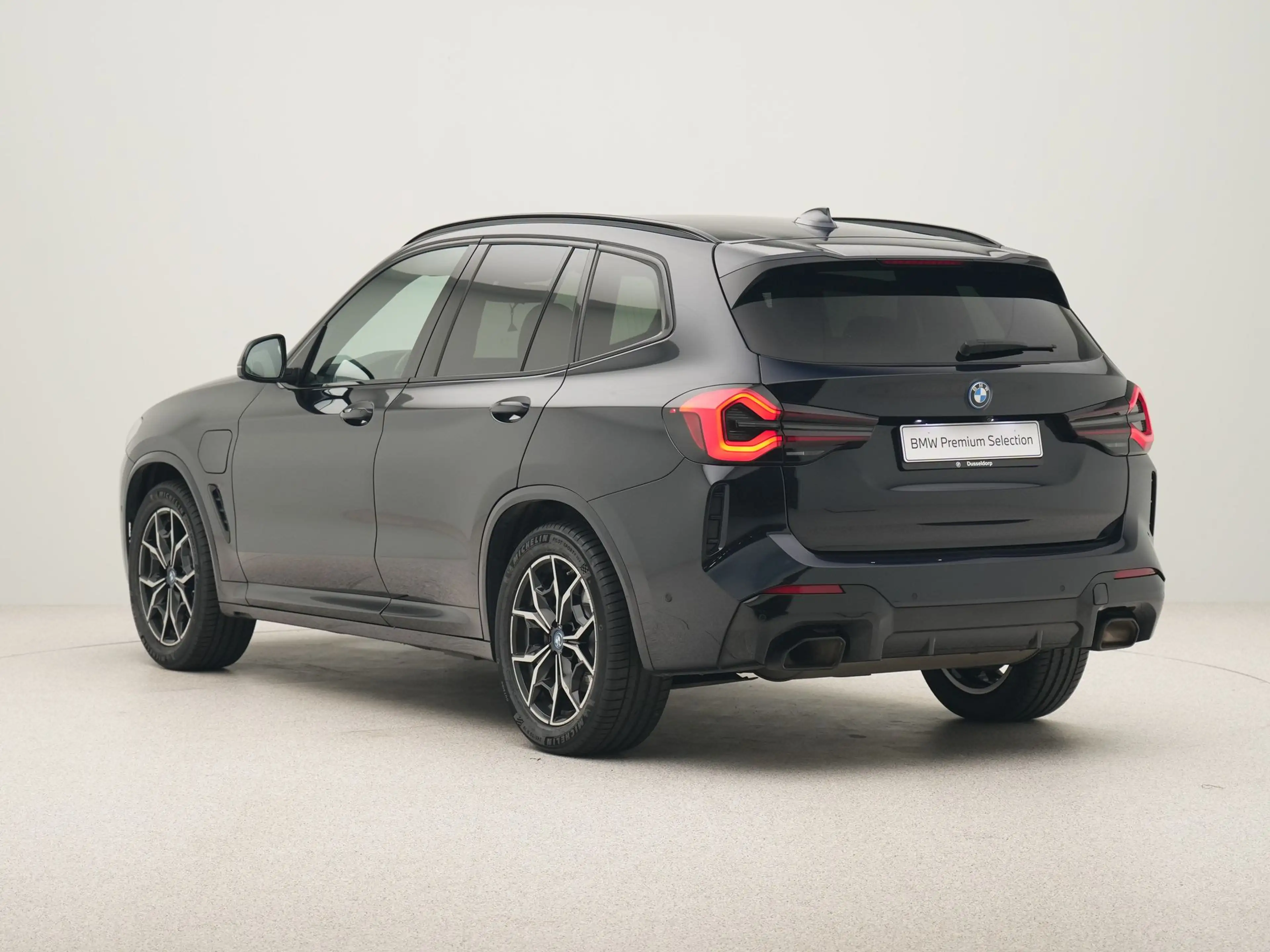 BMW X3 xDrive30e High Executive M Sport — photo 10