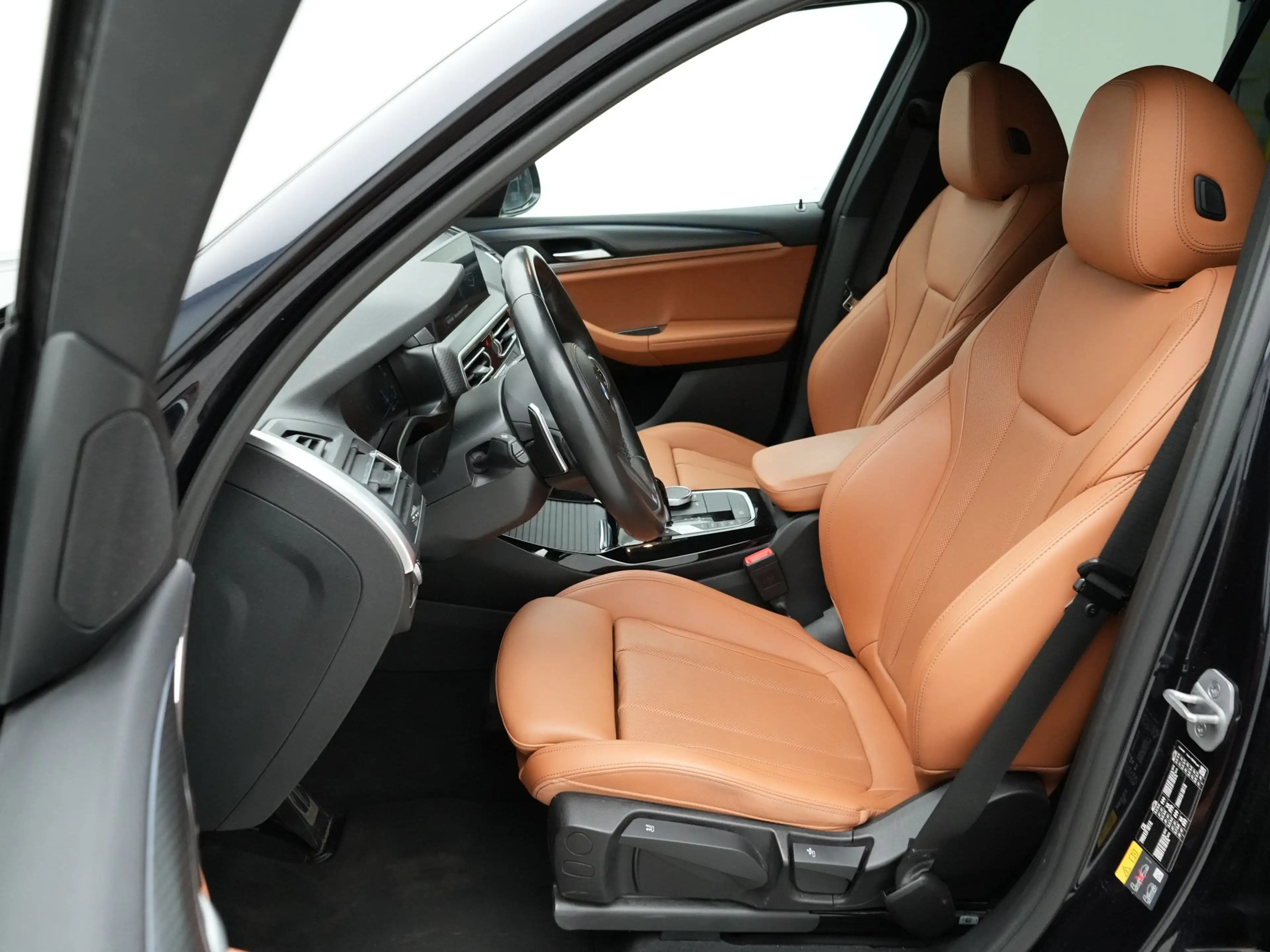 BMW X3 xDrive30e High Executive M Sport — photo 4