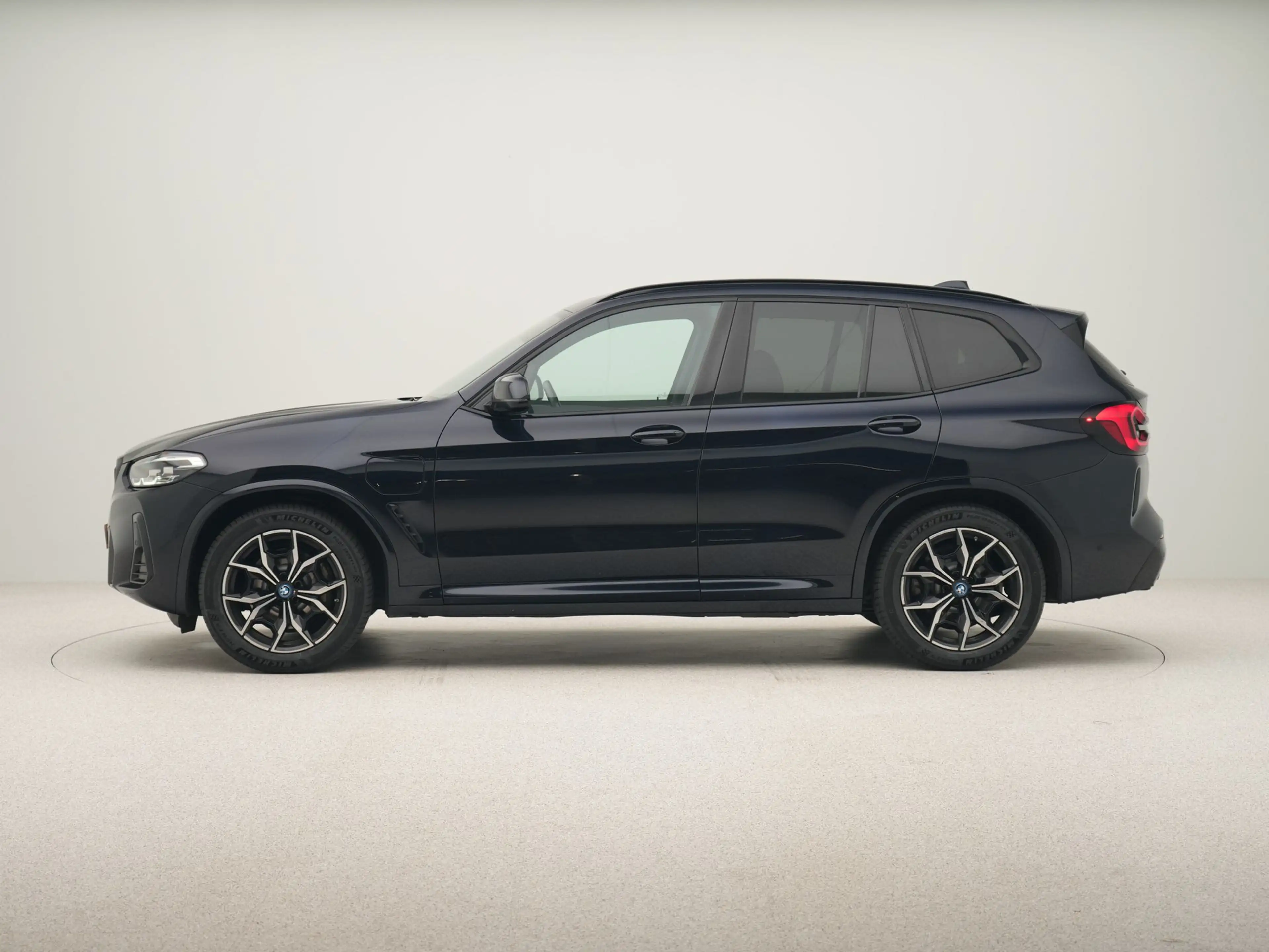 BMW X3 xDrive30e High Executive M Sport — photo 11