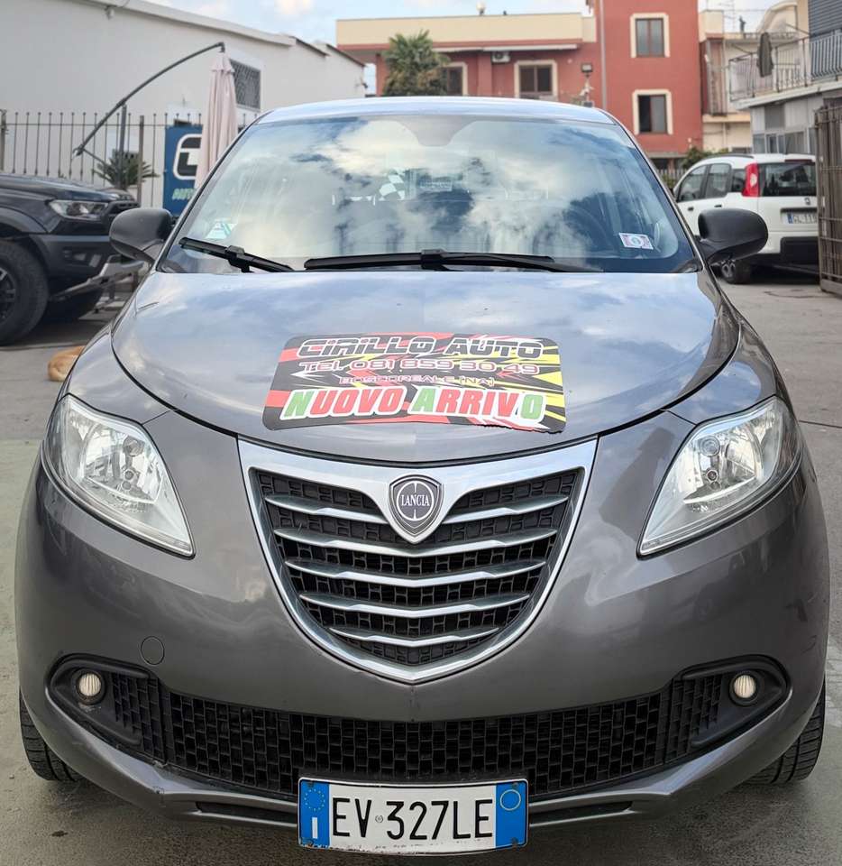 Lancia Ypsilon 0.9 natural power