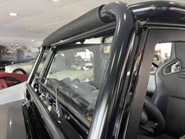 Land Rover Defender view 14