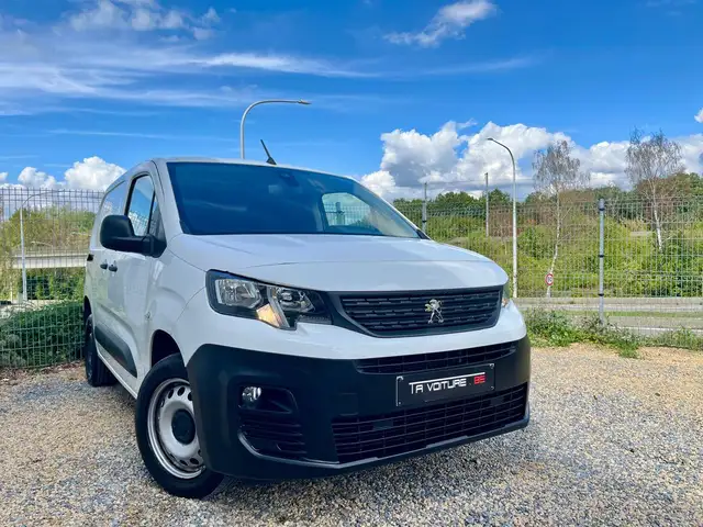 Peugeot Partner 1.2 PureTech L1 Premium BOITE-AUTO/3Pl./CLIM/BLUETOOTH/PLANCHER/PDC/CRUISE
