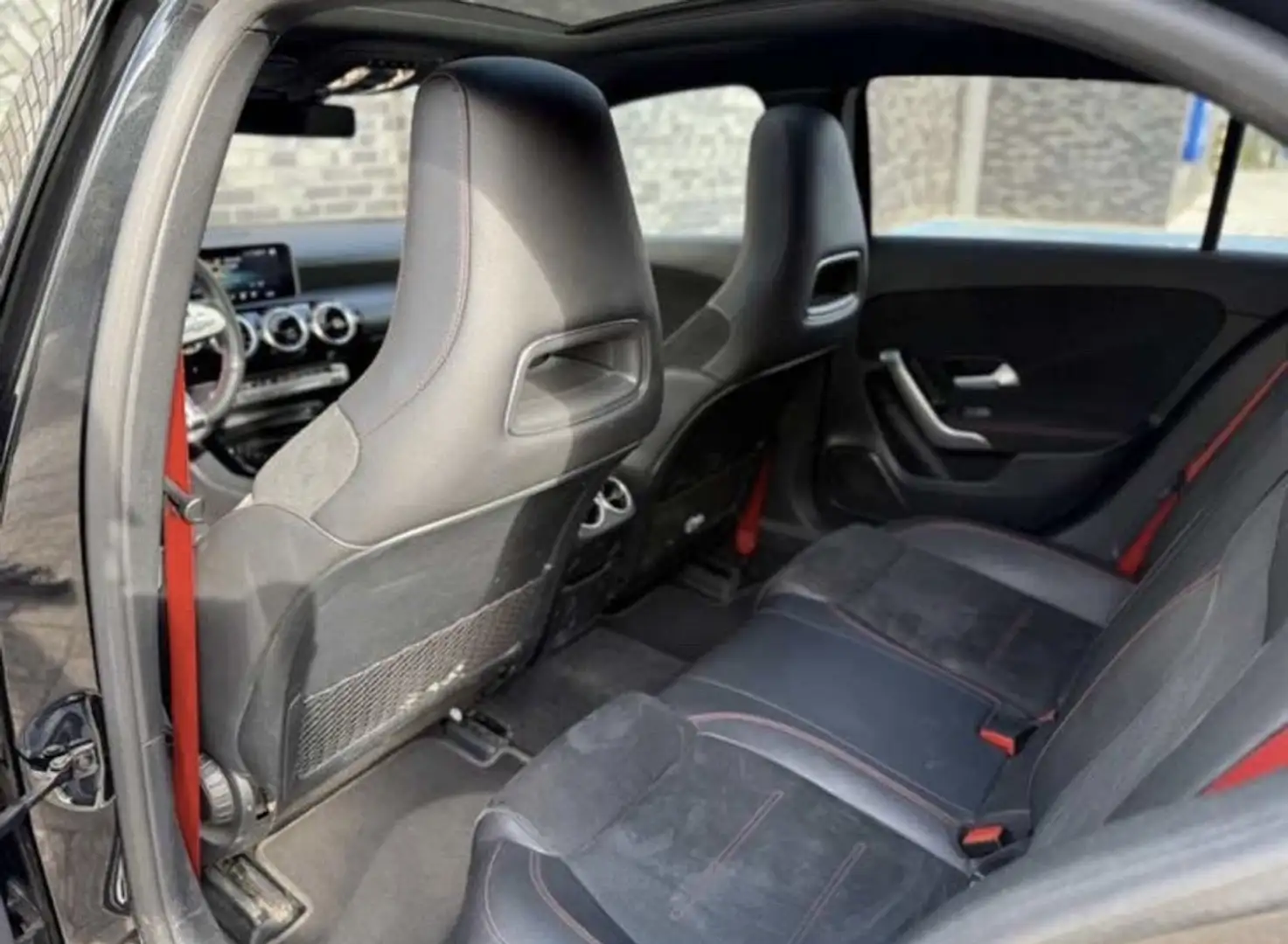 Mercedes-Benz A 35 AMG 4Matic Speedshift DCT 7G - 2