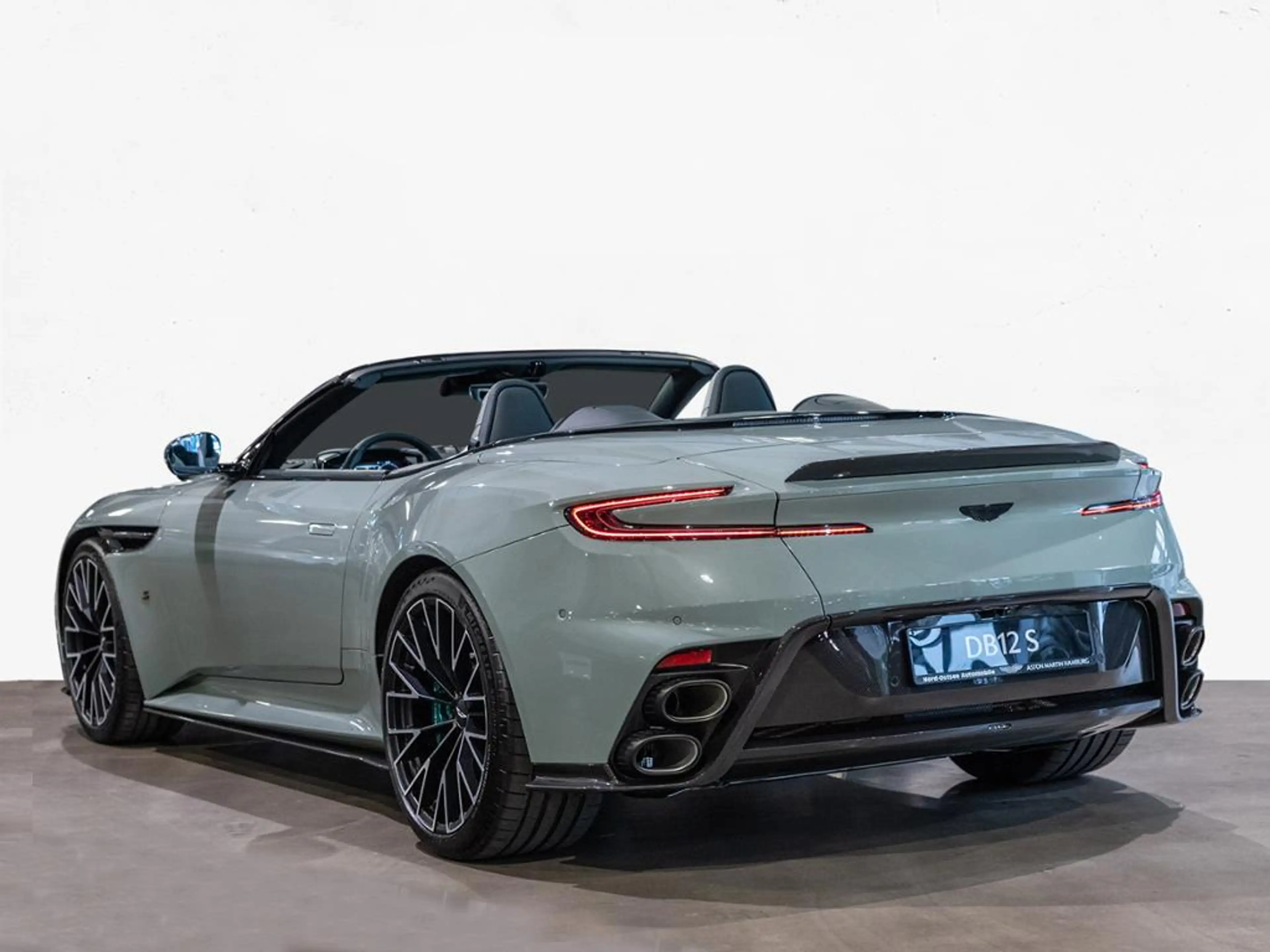 Aston Martin DB12 S Volante UPE € 373.990 — photo 3