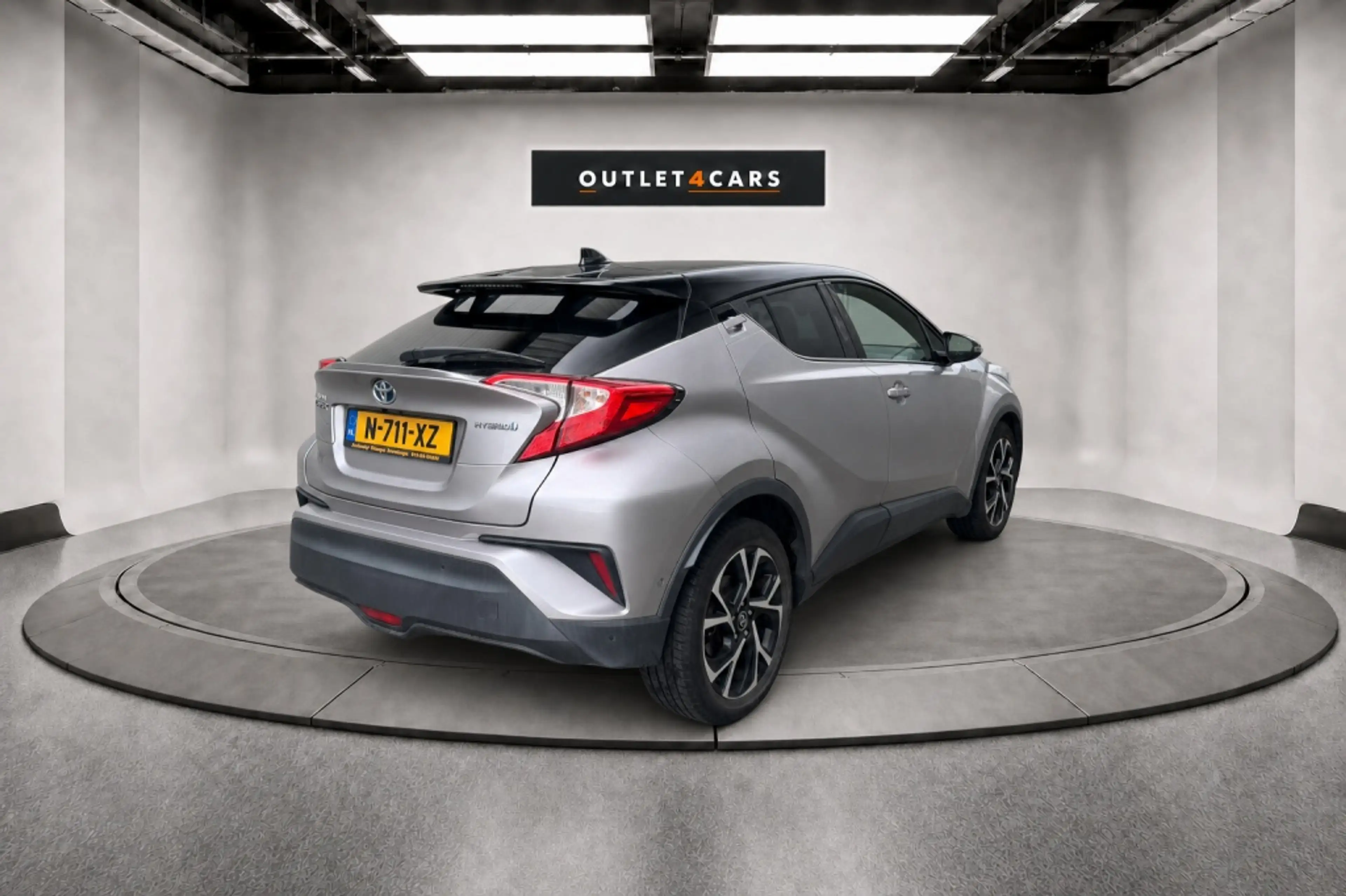 Toyota C-HR 1.8 Hybrid Executive — photo 5