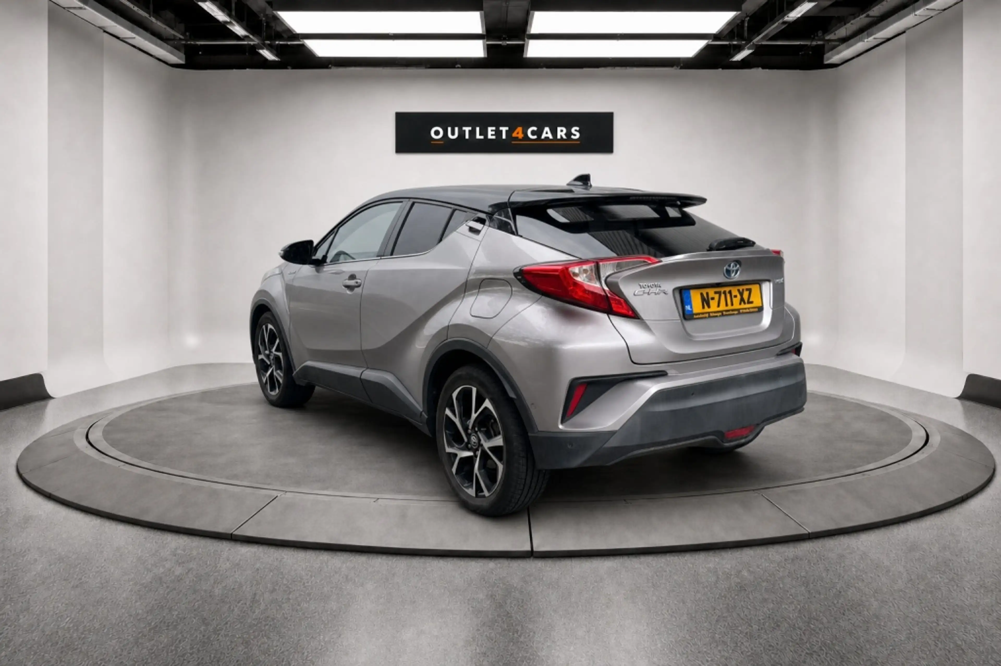Toyota C-HR 1.8 Hybrid Executive — photo 3