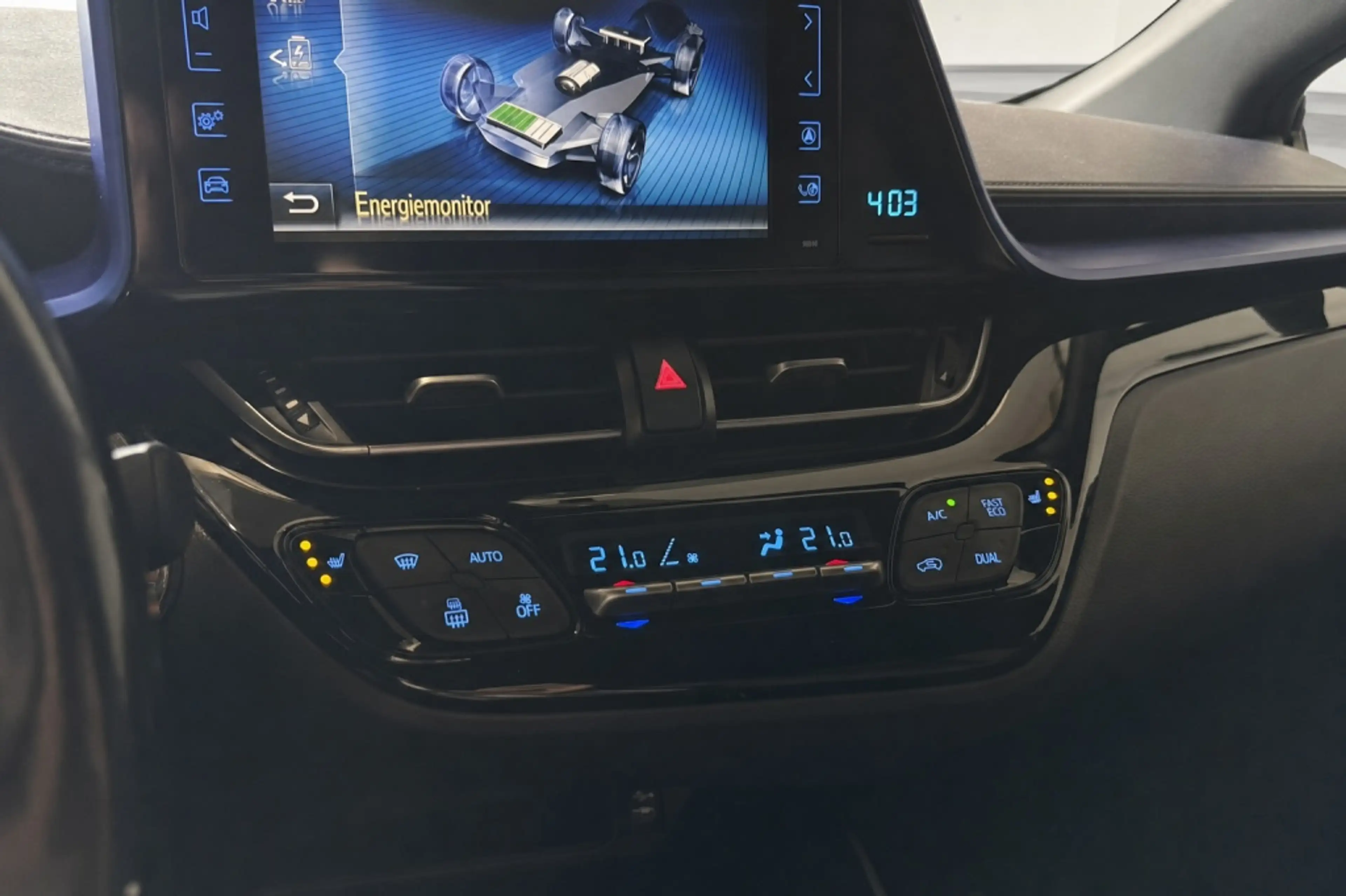 Toyota C-HR 1.8 Hybrid Executive — photo 15