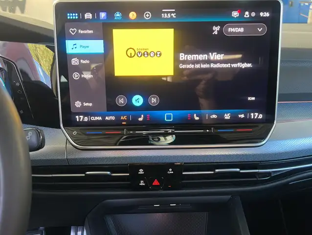 Volkswagen Golf view 13