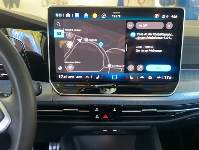 Volkswagen Golf view 12