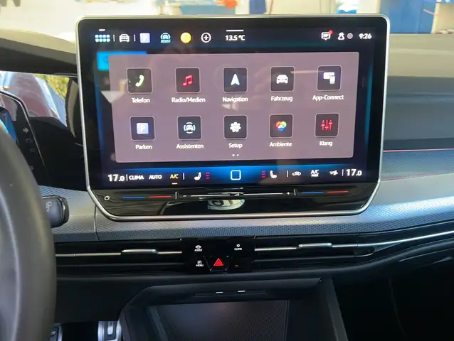 Volkswagen Golf view 10