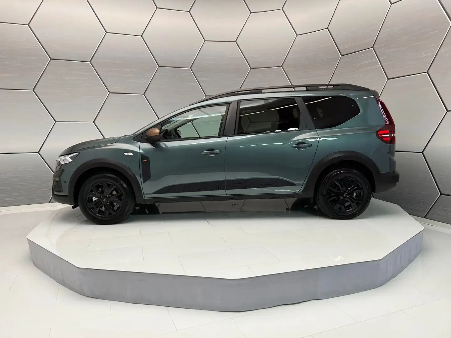Dacia Jogger Extreme+ TCe 100 ECO-G 7-S *Sonderaktion* Zelená - 2