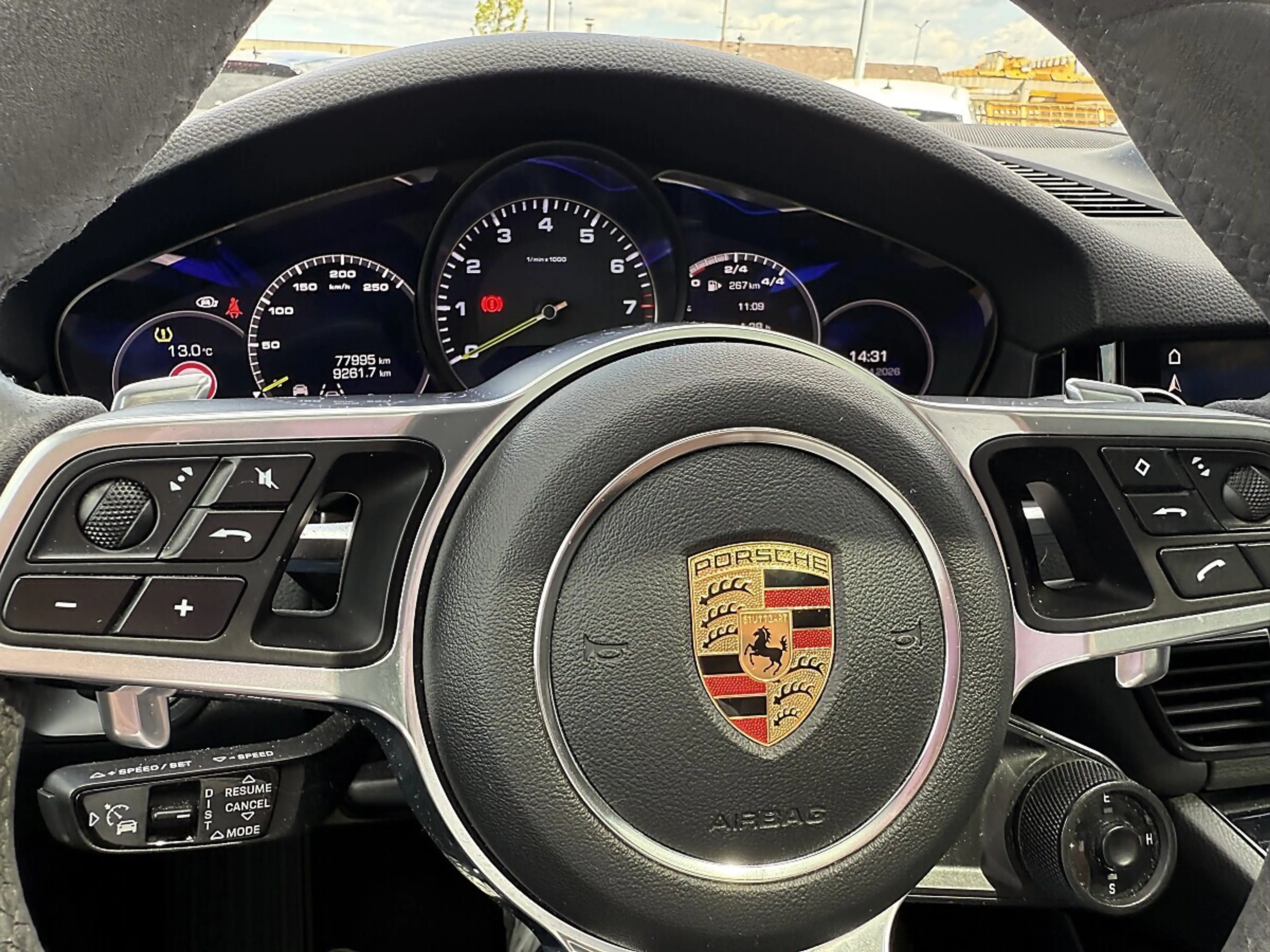 Porsche Cayenne Coupe Allrad Hybrid III — photo 15