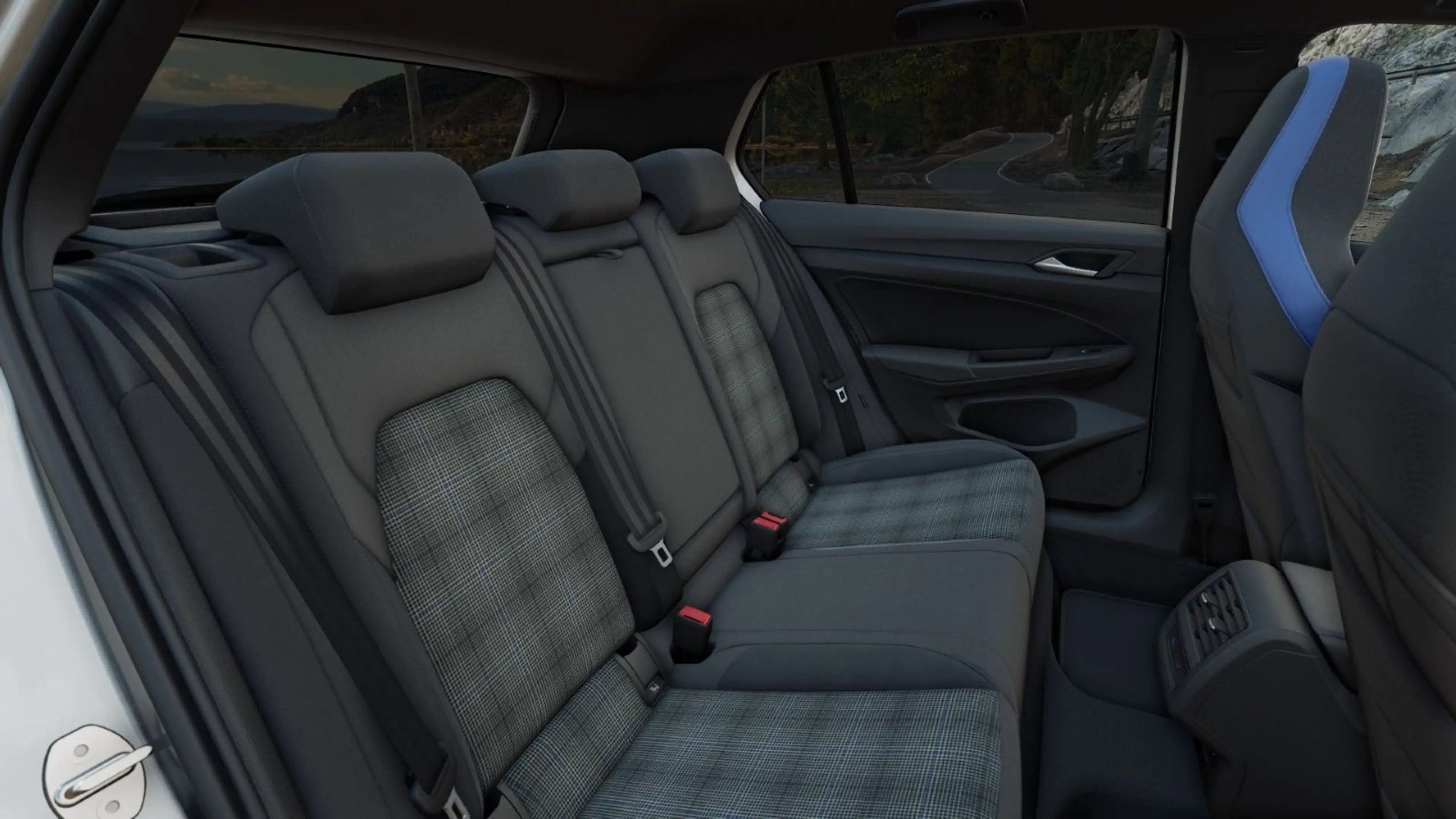 Volkswagen Golf GTE GTE 1,5 l eHybrid 177 PS AHK Light Ass. — photo 12