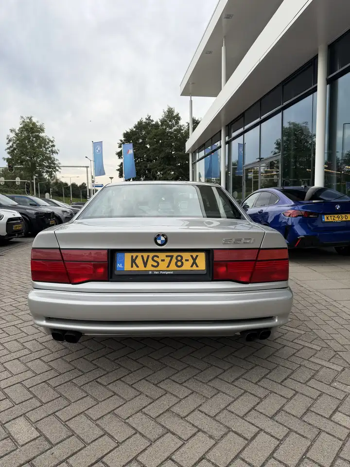 BMW 850 Ci, foto 2