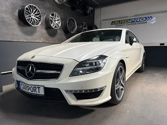 Mercedes-Benz CLS 63 AMG DESIGNO/CARBON/PERFORMANCE/SCHECKHEFT